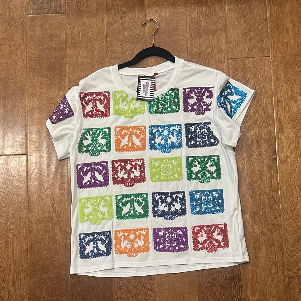 QOS NWT Colorful small Sequin Tee